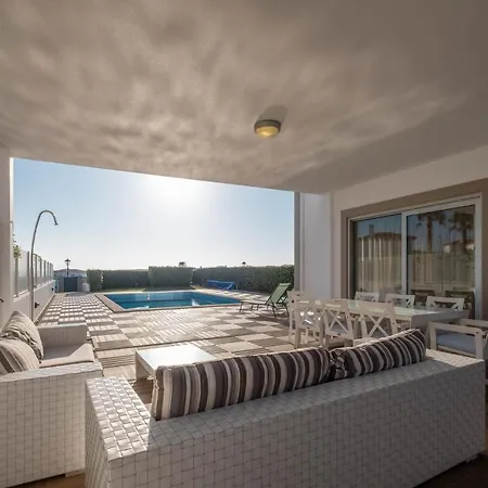 Do Golfe Villa